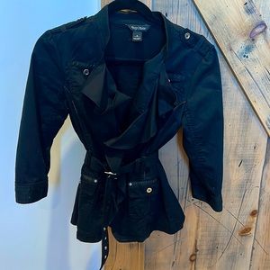 White House. Black Market.